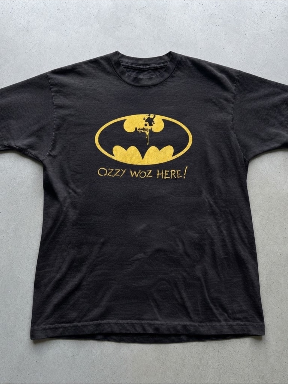 Ozzy Woz Here! Black Graphic Gildan T-shirt Bat Logo Top